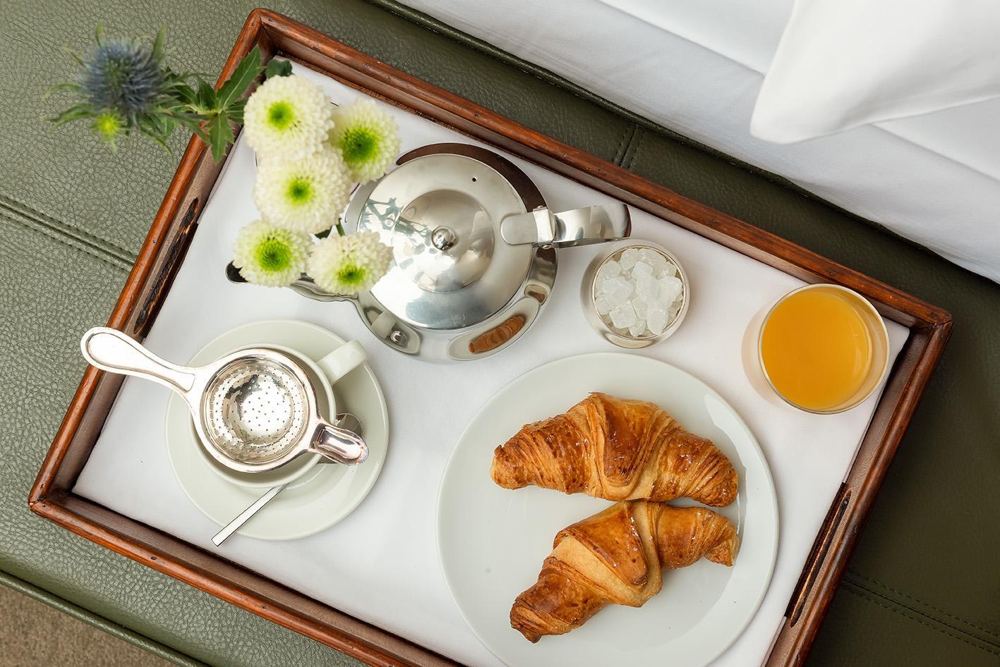 Precise Resort Бад-Заров Экстерьер фото Room service